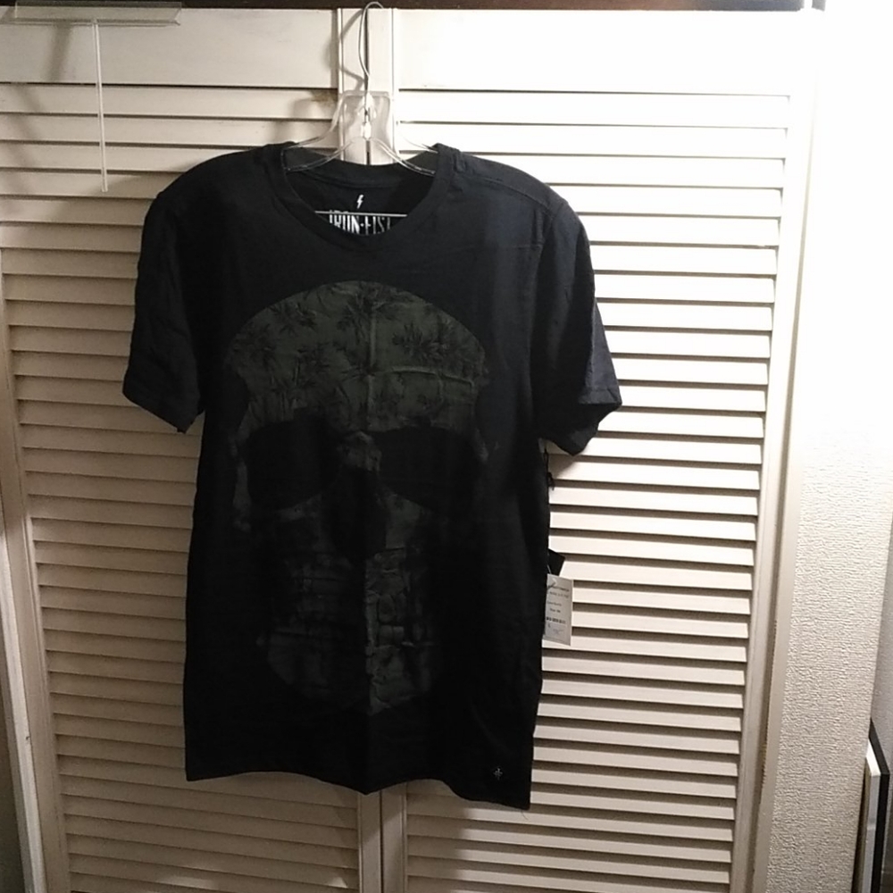 Shirt - Picture 2 of 5